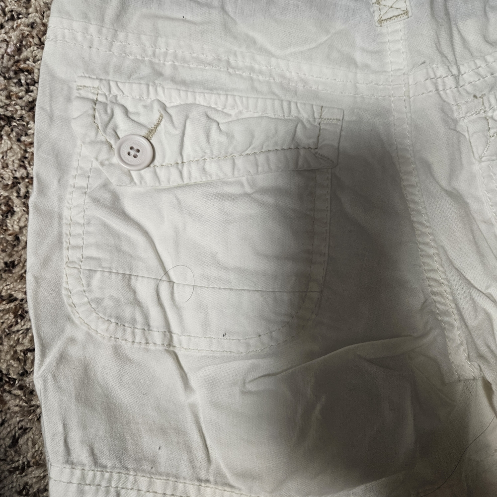 UNIONBAY Women's White Cargo Shorts - Picture 6 of 8